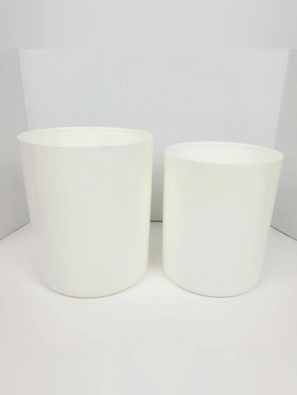 Vtg 90s~Tupperware One Touch Canisters~2416B~2418B~2420D~2422B~White w/Blue Lids